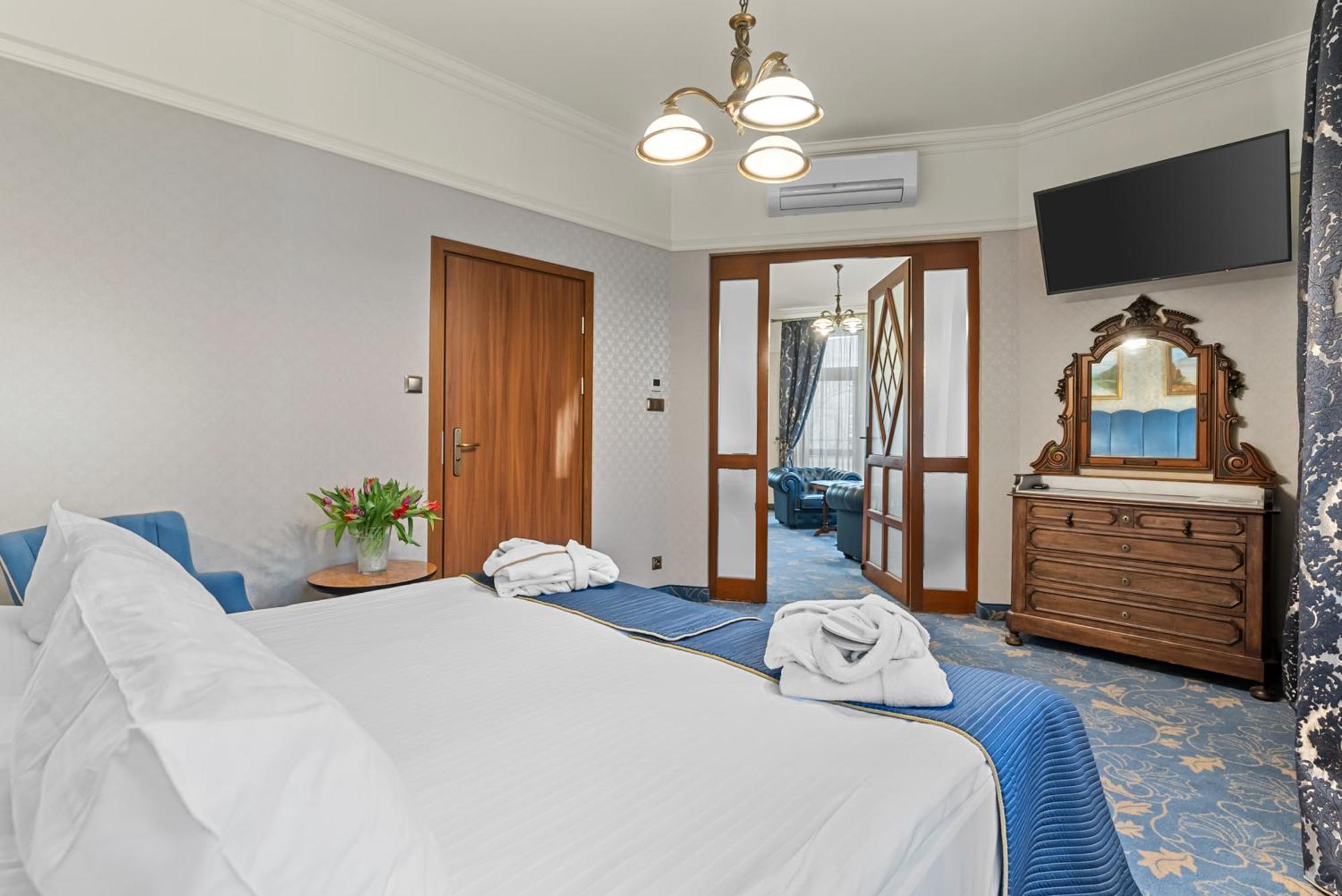 Hotel Diament Plaza Gliwice Exterior foto